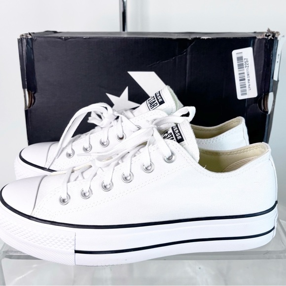 Converse Women's CTAS Lift Platform Canvas Low Top, White/Black/White, Size 9.5 - Picture 4 of 10